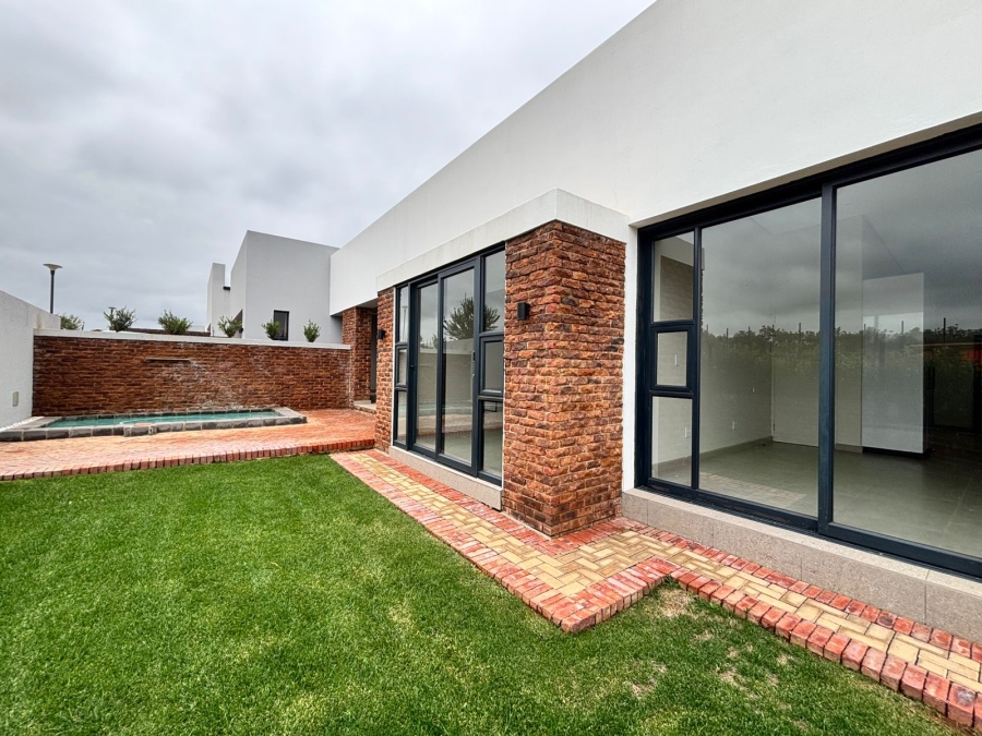 To Let 3 Bedroom Property for Rent in Helderzicht Eco Estate North West
